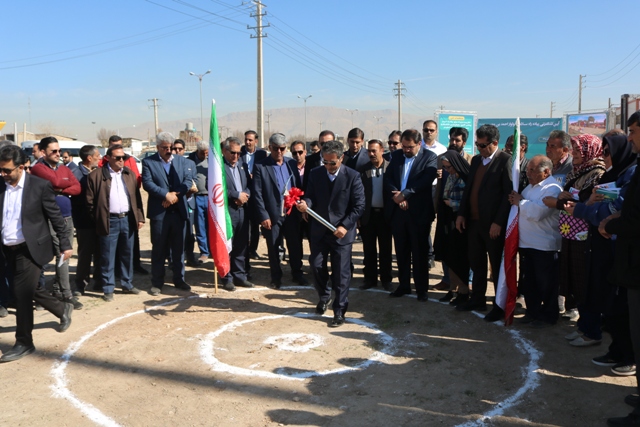 گلنگ احداث پیاده راه سلامت در بلوار احمدبن موسی(ع) منطقه دو شهرداری شیراز به زمین زده شد